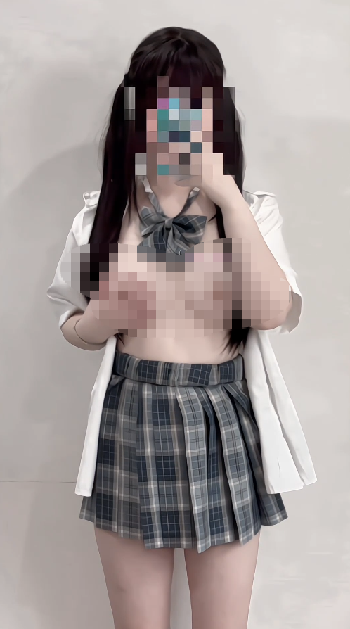 yomi 推特极品少萝520门槛新作双马尾jk+白色情趣内衣自慰 【2V 841MB】